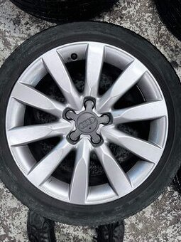 Elektróny r 17 Audi