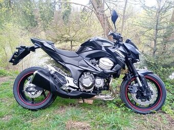 KAWASAKI Z800 ROK 2014