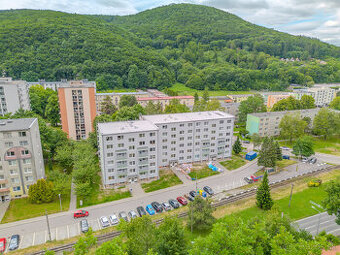 NA PREDAJ 2i BYT S VEĽKOU ROZLOHOU, TRENČIANSKE TEPLICE