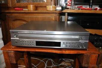 Yamaha CDC-685 - 1