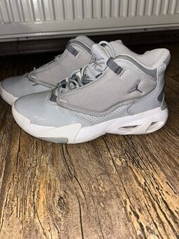 Jordan Air Aura 4 grey