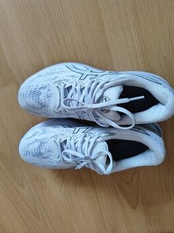 Bežecké topánky asics