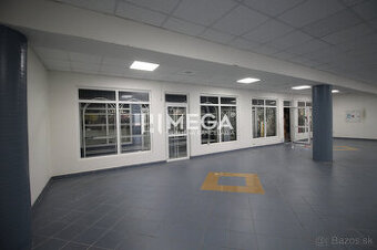 Na prenájom - priestor 185 m2 v centre mesta Humenné