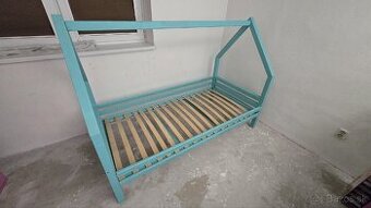 Detska domčekova postel