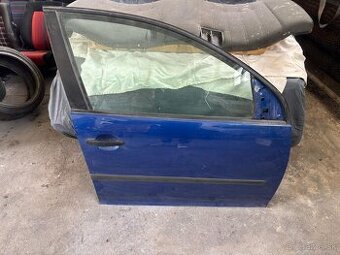 Predám pred.prave dvere VW GOLF V-5  5.dv.
