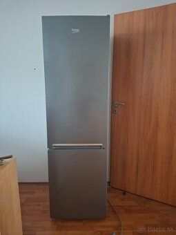 Chladnička s mrazničkou