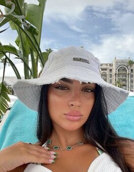 JACQUEMUS klobúk - biely / čierny - 1