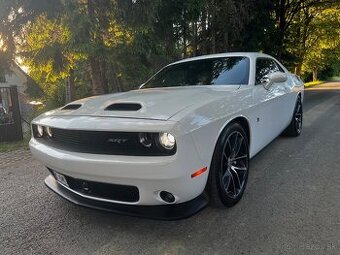 Dodge Challenger 6.4