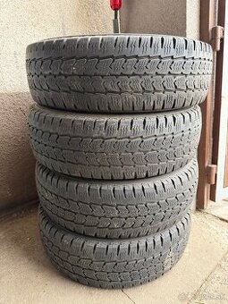 Zimné pneumatiky 195 /70 R15C .