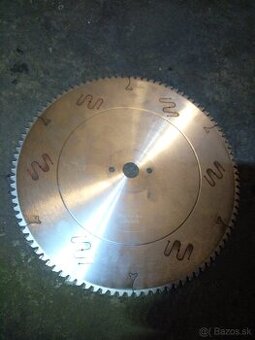 Kotúčová píla na hliník