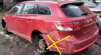 Toyota Avensis 2.0 D-4D 2011 kombi predám PIATE DVERE, MOTOR