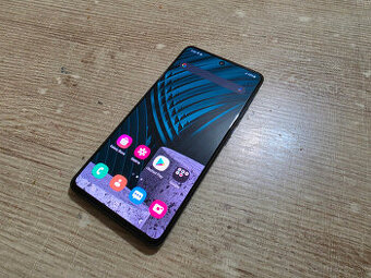Samsung A71 128gb plnefunkcny displej uz ma viditelne znamky