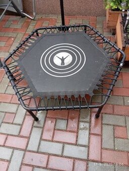 Trampolína na cvičenie