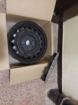 Plechove disky r15 5×114,3 toyota corolla