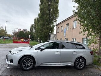 Toyota Avensis combi 1.8 valvematic