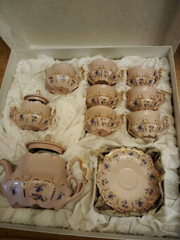 Chodov Ruzovy Porcelan.