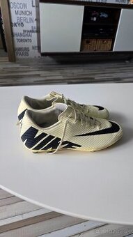Kopačky  42,5 Nike MERCURIAL VAPOR 15 CLUB FG/MG