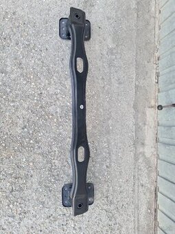 Vystuha pod zadny naraznik Bmw x5