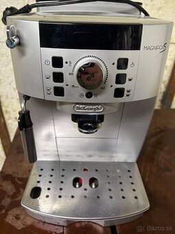 Predám Delonghi Ecam 22.110.SB