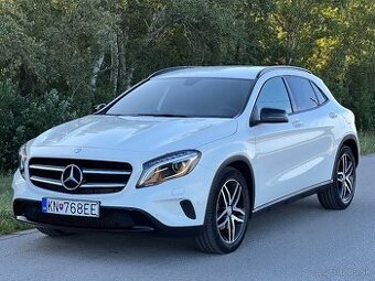 Mercedes-Benz GLA 200 CDI / 1. majiteľ / garážované