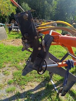 Predám hydraulický dvocestný rozvádzač na čelný nakladača