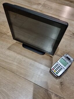 Pokladničná zostava s platob.terminalom