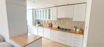 Kompletne zrekonštruovaný 3 izbový byt na ulici Sokolská v B - 1