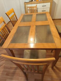 Predám stôl, stoličky, komody