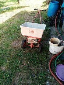 Rozmetací vozík záhradný - výpredaj
