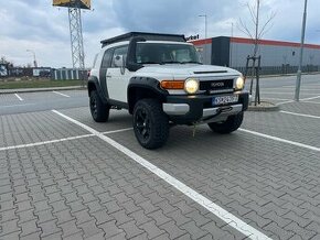 Toyota FJ CRUISER 2010