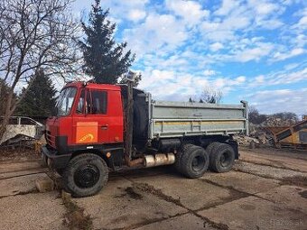 Tatra T 815