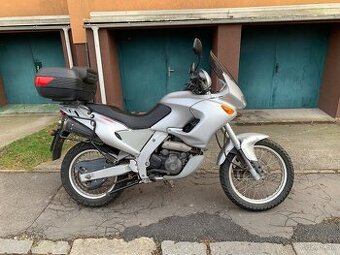 Aprilia Pegaso 650 Cube