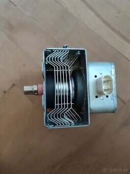 Magnetron do mikrovlnky Whirlpool