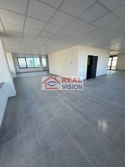 Prenájom prízemie priestory novostavba pri MAX Poprad, 220