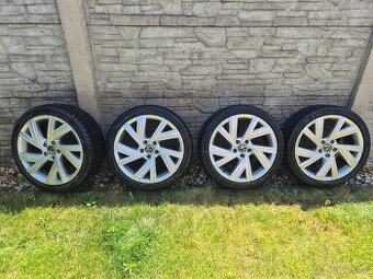 Zimná sada kolies 5x112 R18 , 225/40/18 VW Golf 8