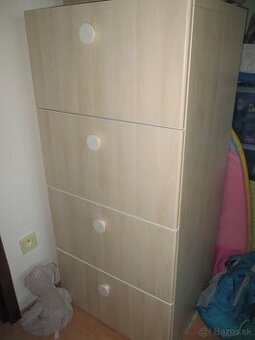 komoda IKEA