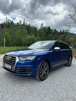Audi SQ7 poháňané 4,0-litrovým V8 TDI motorom s výkonom 320