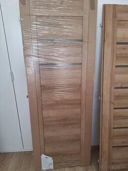 Predám ľavé dvere 75x178.5 CM vnutorne