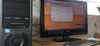 Starý pc s Linux Mint