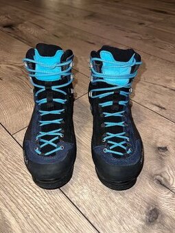 Turisticke topanky Salewa Ws Crow Gtx 37