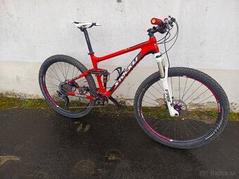 Carbon horsky bicykel