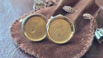 prsteň a košeľové gombíky