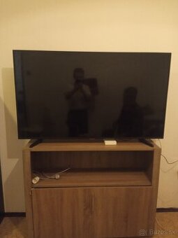 Predám tv Samsung Smart mám aj ovladac 140 CM