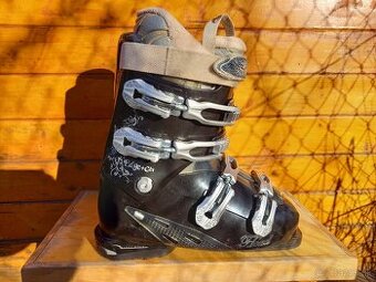 Predam lyziarky HEAD