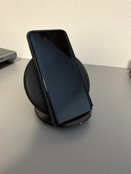 Predam rýchlu bezdrôtovú nabijacku Samsung.