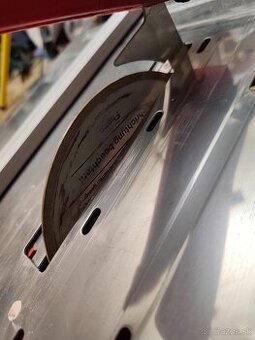 Rezačka píla na obklady