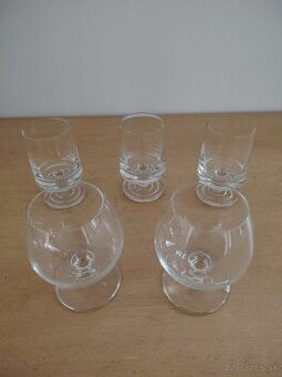 Poháre na koňak a likér