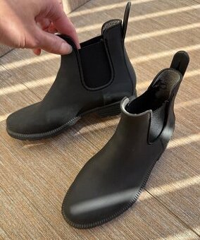 Jazdecké poltopánky vel 32