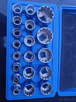 Nástrčné orechy golasada