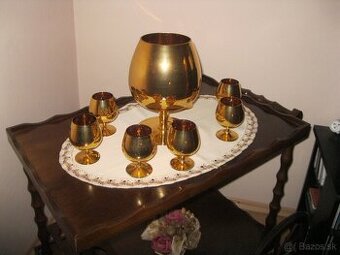 zlatá čaša a napoleonky